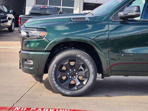 New 2026 RAM 1500 4x4 Crew Cab image 10