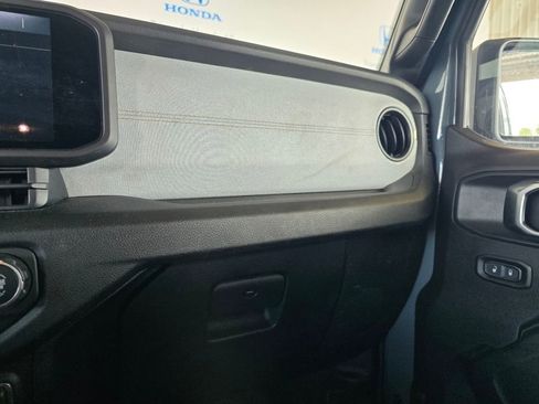 Used 2024 Jeep Wrangler Sport S image 15