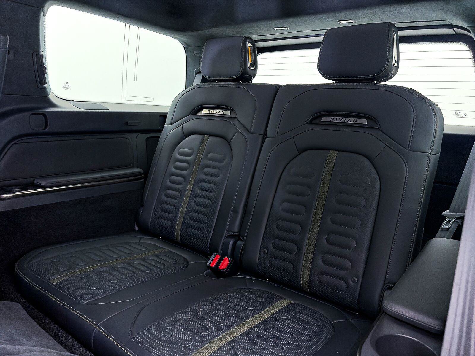 Used 2022 Rivian R1S Launch Edition Quad AWD/4WD image 37