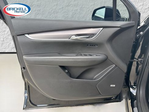 Used 2022 Cadillac XT6 Luxury FWD image 24