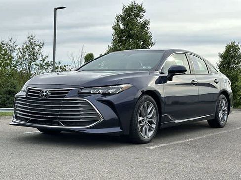 Used 2019 Toyota Avalon XLE w/ Moonroof Package FWD image 26