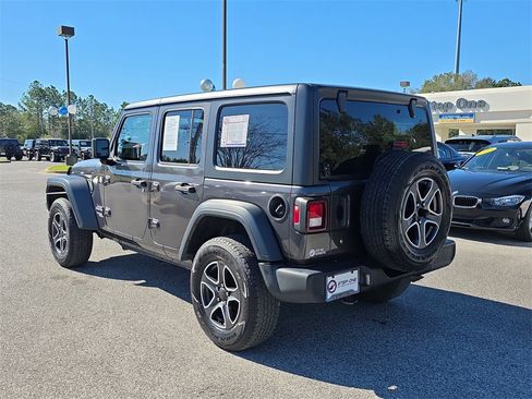 Used 2020 Jeep Wrangler Unlimited Sport S image 7