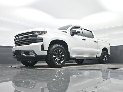 Used 2021 Chevrolet Silverado 1500 High Country w/ Safety Package II AWD/4WD image 25