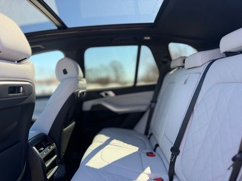 New 2026 BMW X5 xDrive40i w/ M Sport Package AWD/4WD image 20