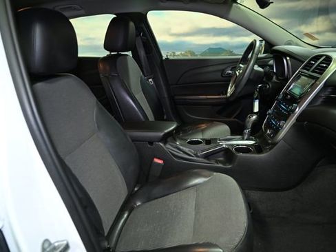 Used 2016 Chevrolet Malibu LT image 51