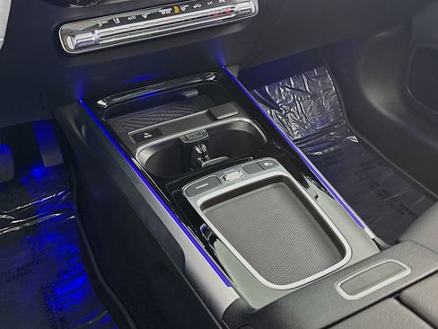 Certified 2024 Mercedes-Benz GLB 250 4MATIC image 6