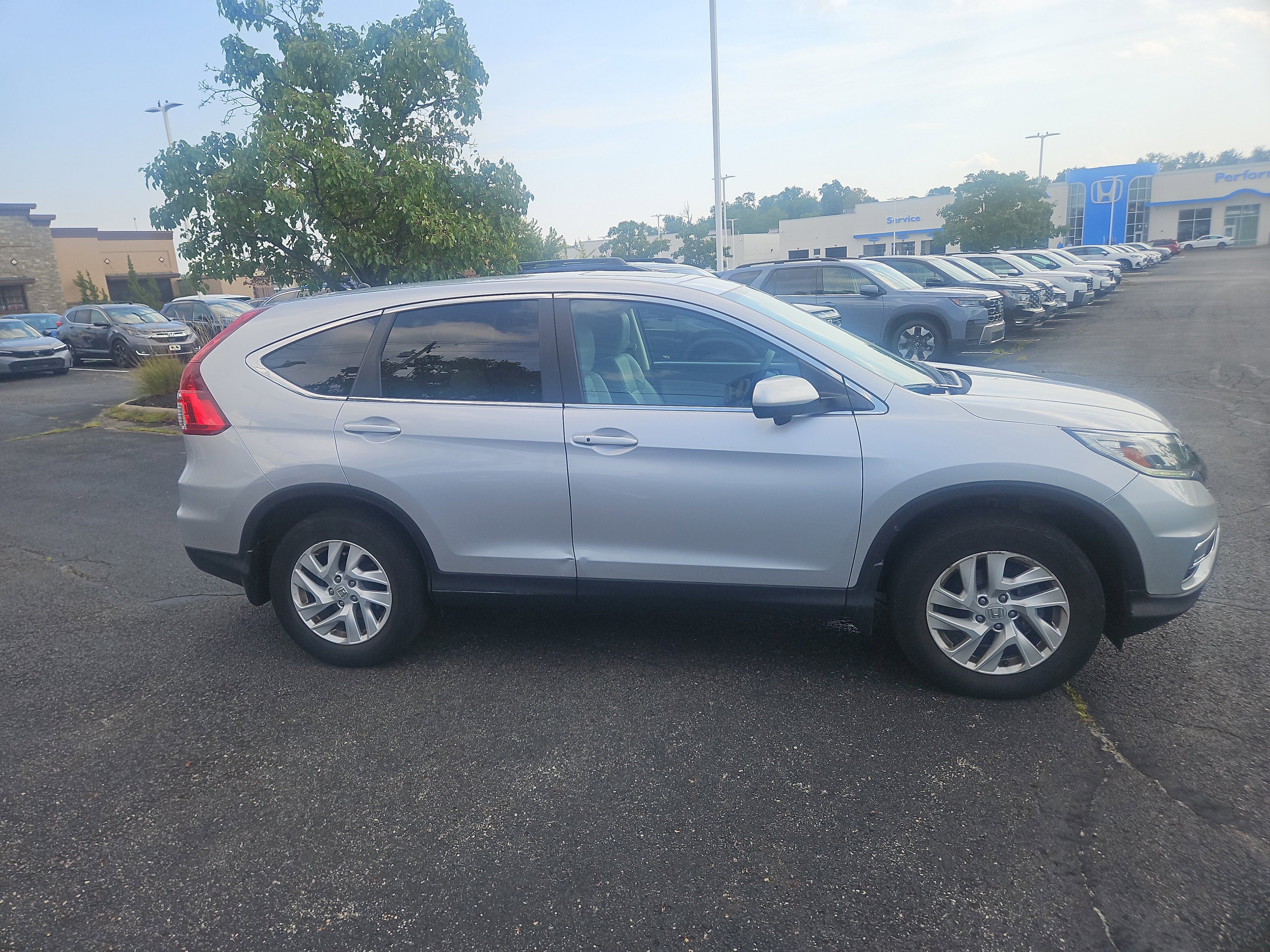 Used 2016 Honda CR-V EX image 18