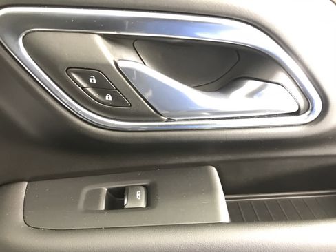 Used 2024 Chevrolet Tahoe High Country image 14