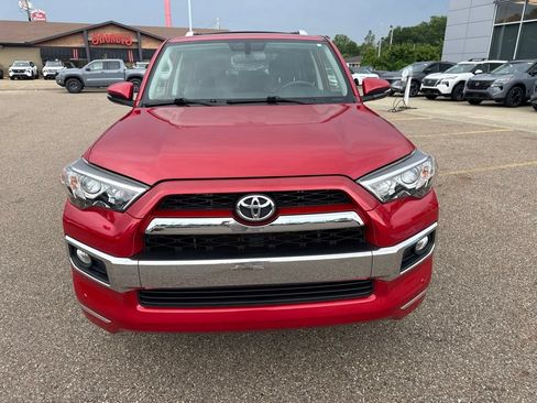 Used 2019 Toyota 4Runner Limited AWD/4WD image 3