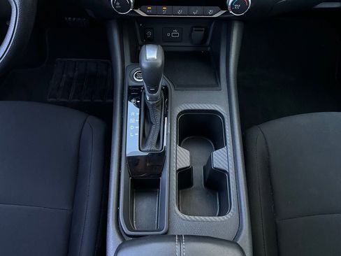 Used 2025 Nissan Sentra S image 13