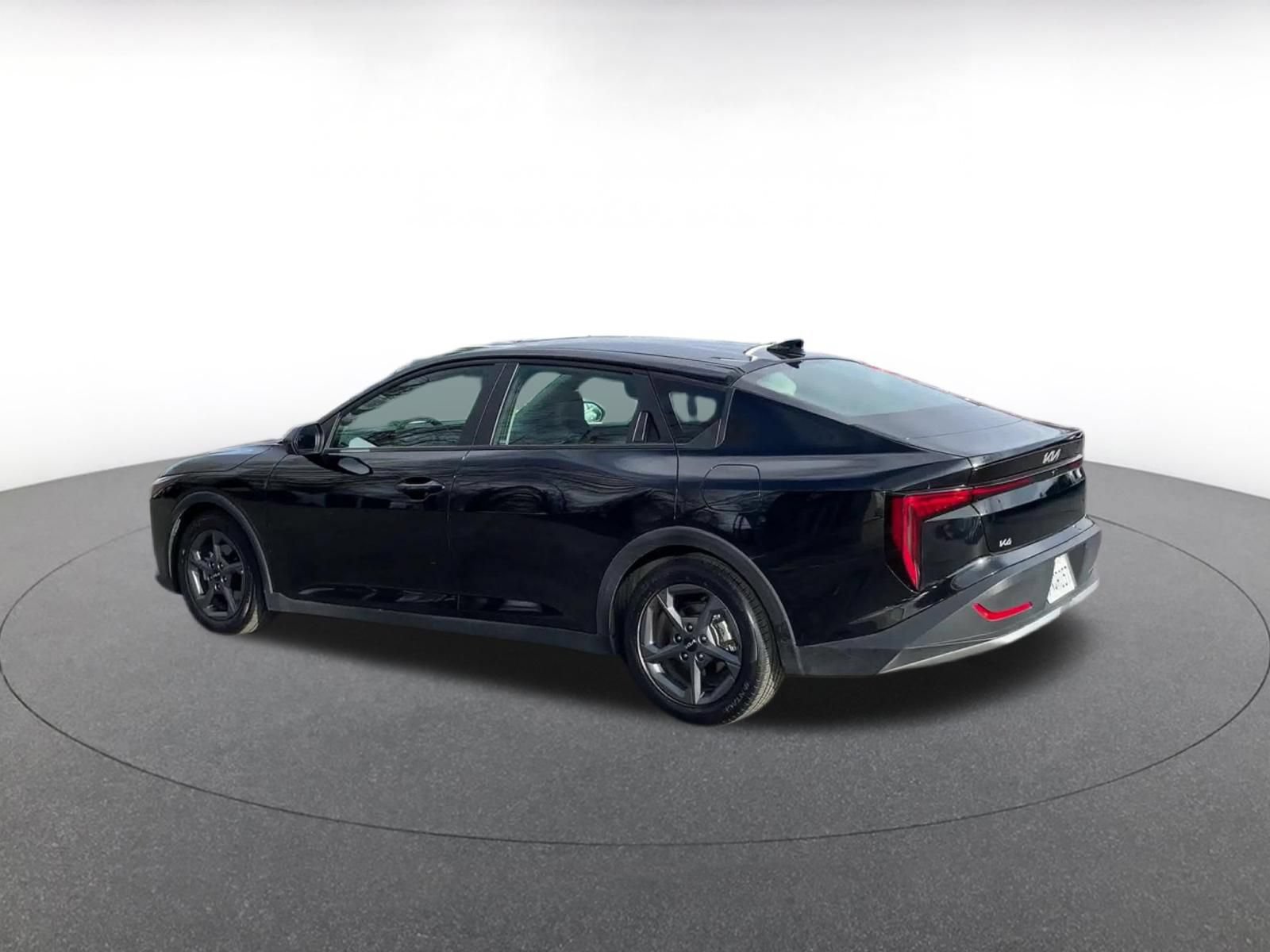 Used 2025 Kia K4 FWD image 9