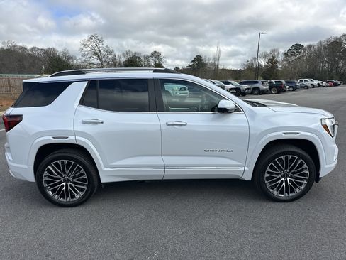 Certified 2026 GMC Terrain Denali w/ LPO, Floor Liner Package AWD/4WD image 4