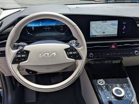 Used 2023 Kia Niro Wind FWD image 3