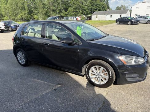 Used 2015 Volkswagen Golf S FWD image 11