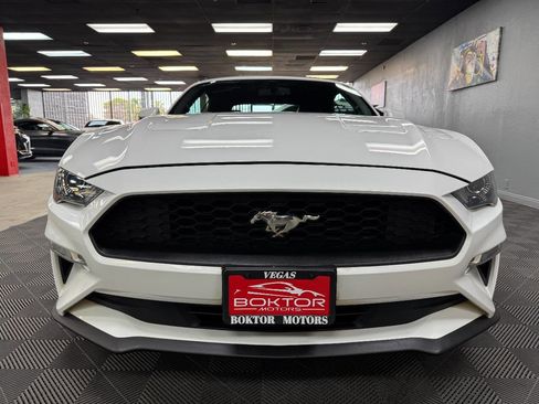 Used 2019 Ford Mustang Premium image 5
