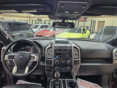 Used 2018 Ford F150 Platinum w/ Equipment Group 701A Luxury image 27