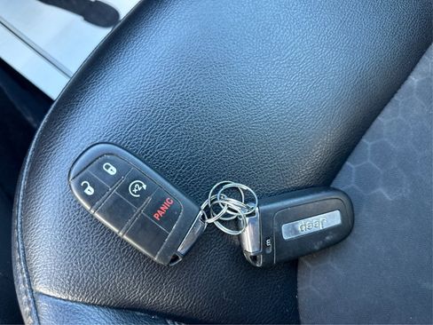 Used 2018 Jeep Compass Latitude w/ Popular Equipment Group image 34