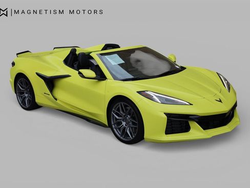 Used 2023 Chevrolet Corvette Z06 image 5