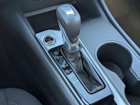 Certified 2025 Nissan Altima 2.5 S FWD image 20