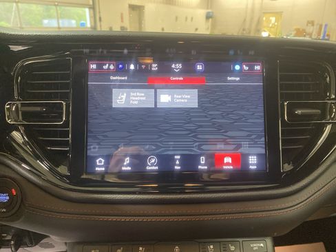 Used 2026 Dodge Durango GT w/ Tow 'N Go Package AWD/4WD image 23
