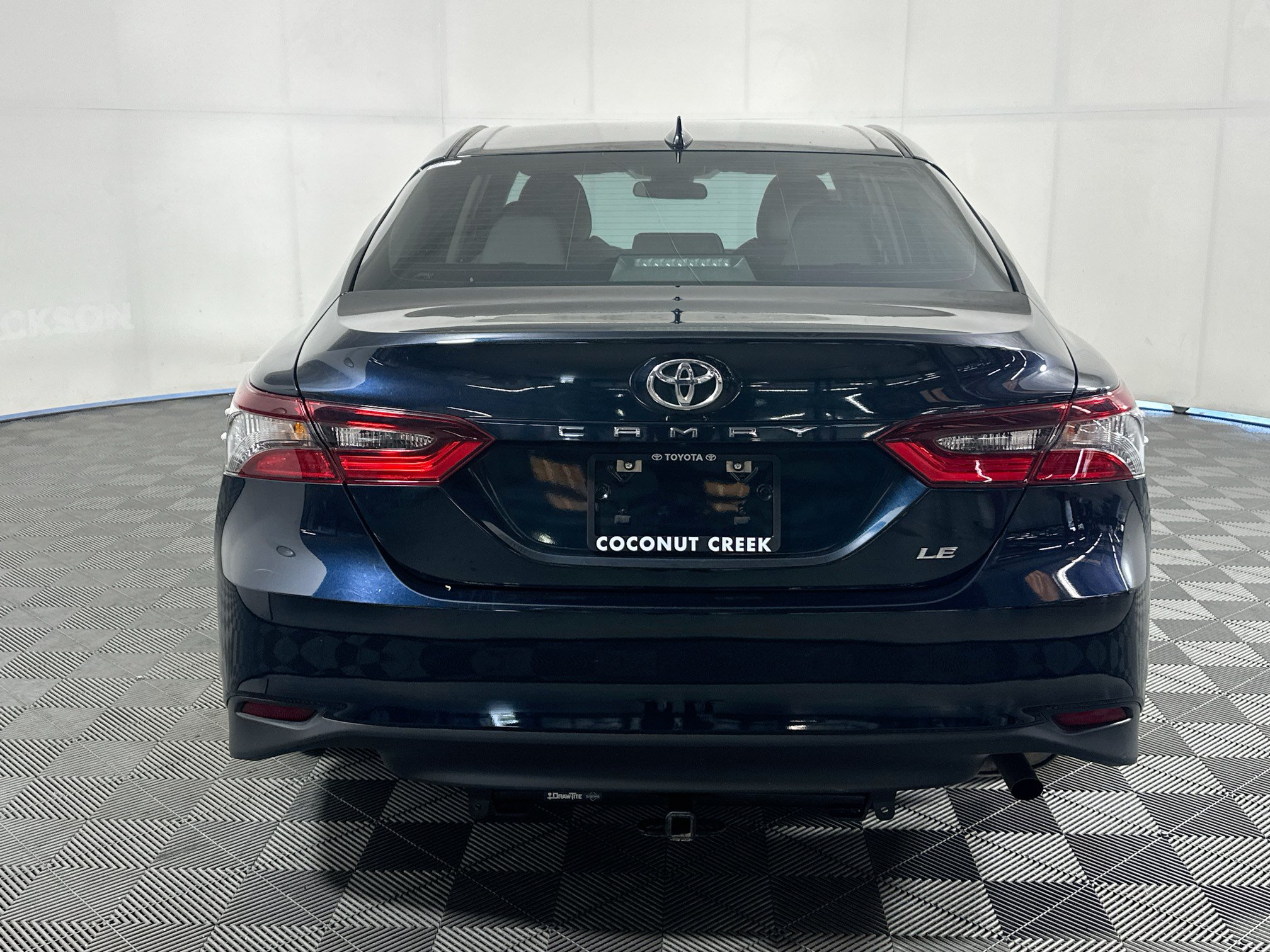 Used 2021 Toyota Camry LE FWD image 4