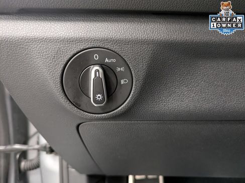 Used 2025 Volkswagen Jetta Sport FWD image 23
