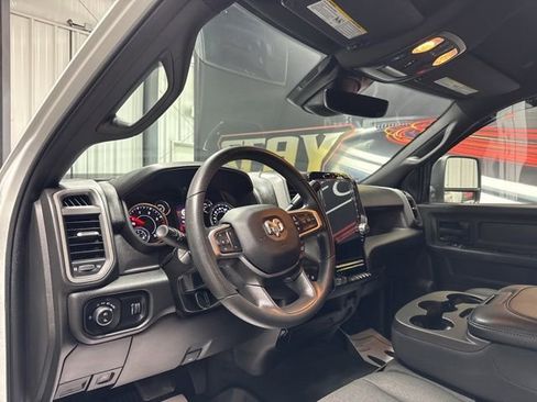 Used 2025 RAM 2500 Tradesman AWD/4WD image 6