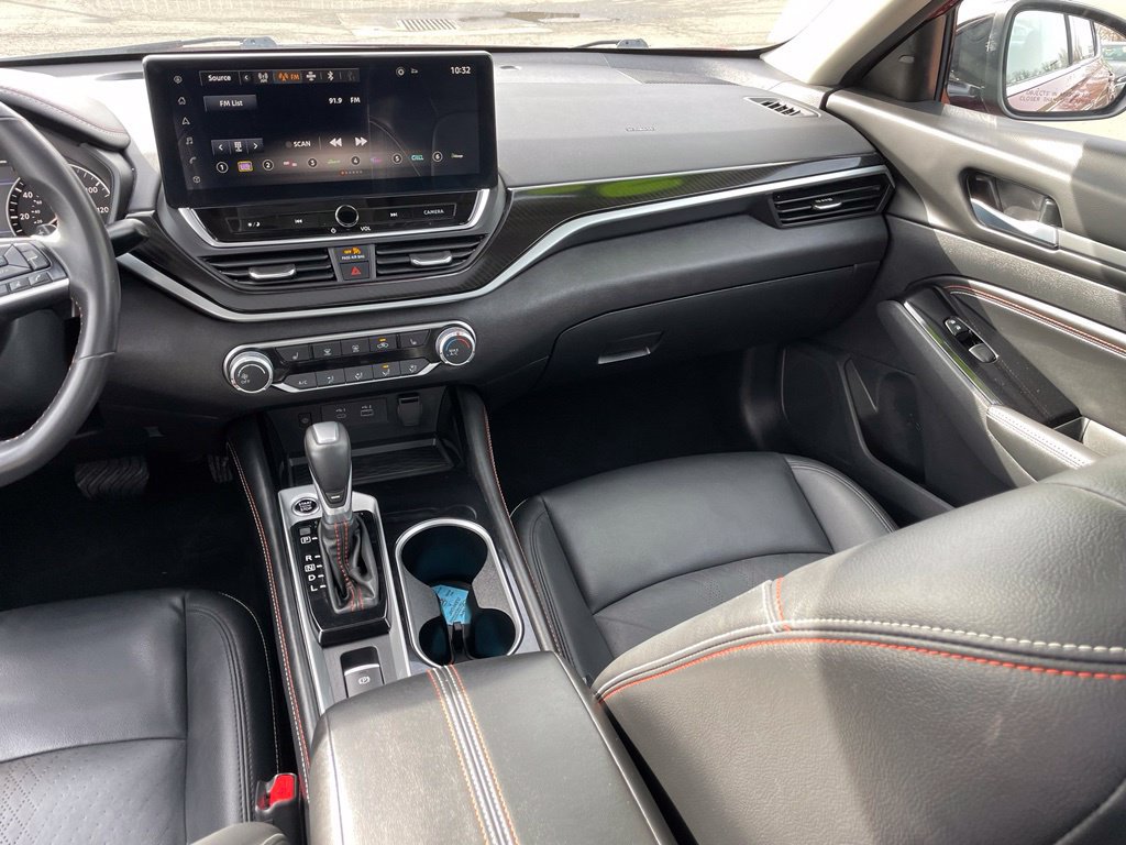 Certified 2024 Nissan Altima 2.5 SR w/ SR Premium Package AWD/4WD image 5