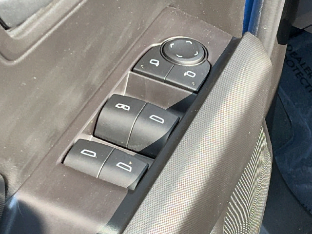 Used 2025 Chevrolet Colorado Trail Boss AWD/4WD image 11