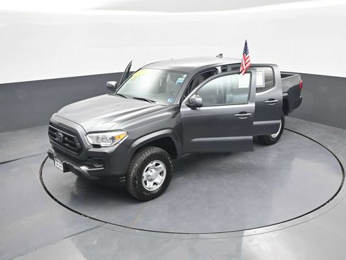 Used 2022 Toyota Tacoma SR AWD/4WD image 41
