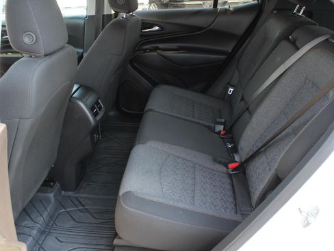 Used 2024 Chevrolet Equinox LT AWD/4WD image 18