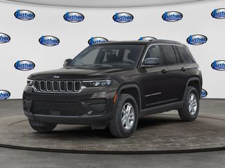 Used 2025 Jeep Grand Cherokee Altitude AWD/4WD video 1