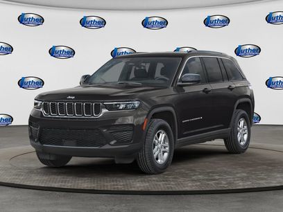 Used 2025 Jeep Grand Cherokee Altitude