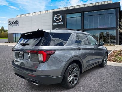 Used 2025 Ford Explorer ST