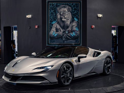 Used 2021 Ferrari SF90 Stradale AWD/4WD image 4