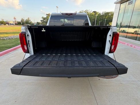 Used 2024 GMC Sierra 1500 Denali Ultimate AWD/4WD image 10