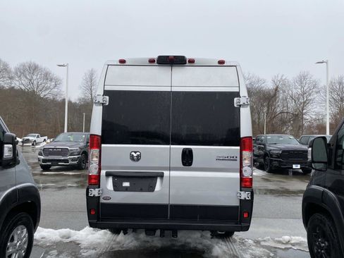 New 2025 RAM ProMaster 3500 w/ Quick Order Package 22H SLT+ image 3