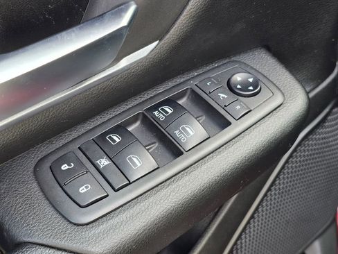 Used 2019 RAM 1500 Big Horn image 23