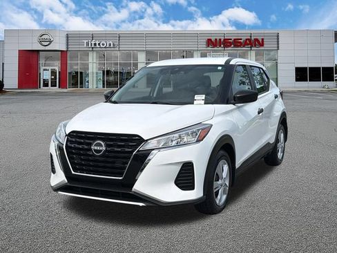 Certified 2024 Nissan Kicks S FWD image 3