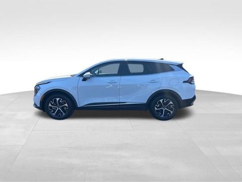 Used 2023 Kia Sportage EX image 9