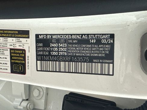 Certified 2024 Mercedes-Benz GLC 300 image 33