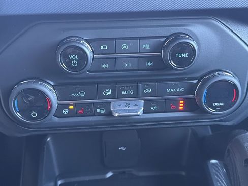 Used 2023 Ford Bronco Raptor image 32