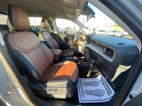 Used 2022 Ford Maverick Lariat w/ Equipment Group 500A Standard image 26