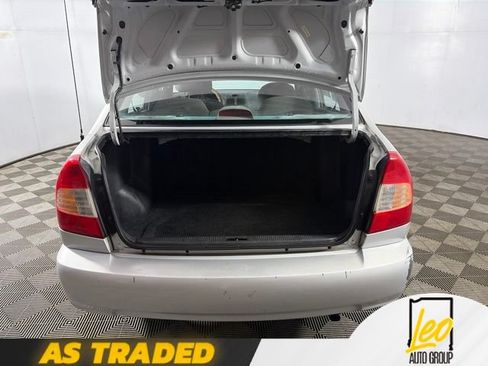 Used 2001 Hyundai Accent GL FWD image 8