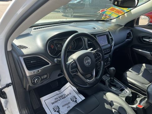 Used 2021 Jeep Cherokee Latitude Lux w/ Sun & Sound Group image 9