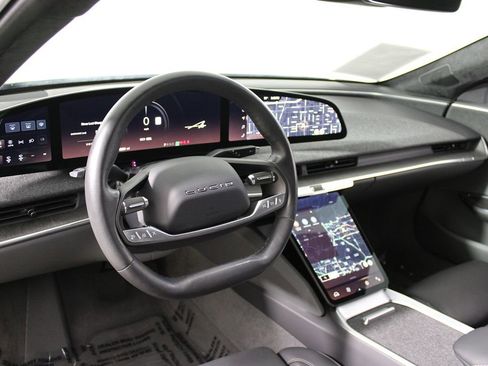Used 2024 Lucid Air Touring image 7
