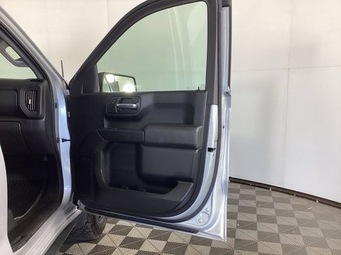 Used 2021 Chevrolet Silverado 1500 Custom Trail Boss AWD/4WD image 7