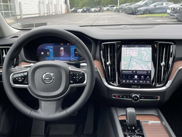Certified 2024 Volvo V60 B5 Cross Country Plus w/ Climate Package AWD/4WD image 21