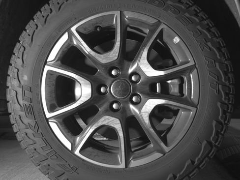 Used 2025 Jeep Compass Trailhawk AWD/4WD image 13