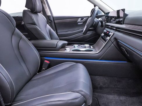 Certified 2025 Genesis GV80 3.5T Advanced image 14